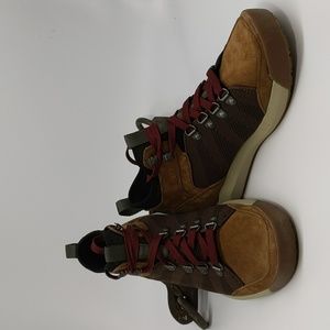 L. L. Bean outdoor adventure waterproof suede leather hiking boots shoes women 7